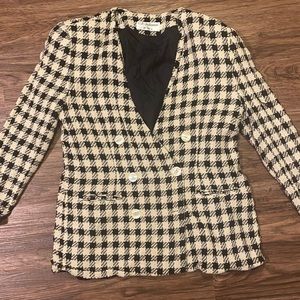 Cj Adams Plaid blazer.
